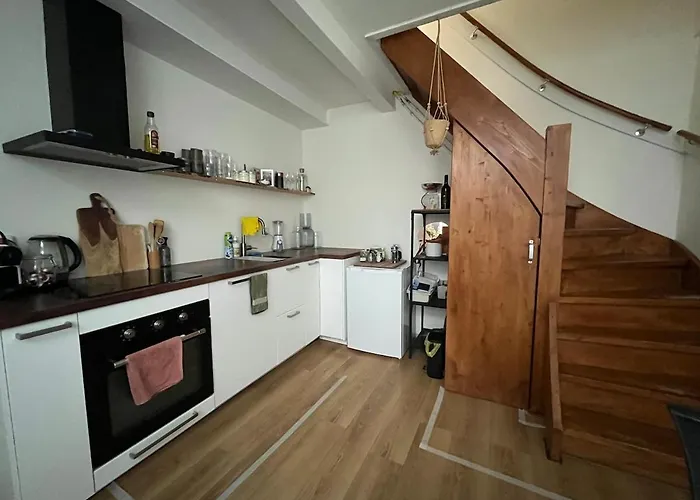 Cute House In The Centre With Terrace شقة *