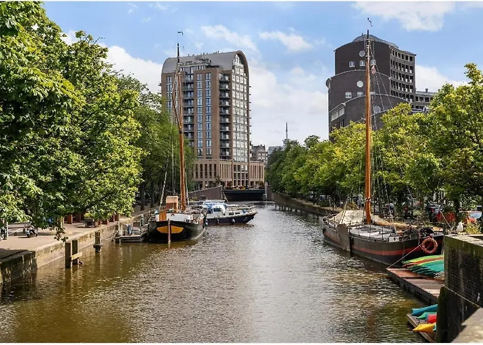 Cute House In The Centre With Terrace Апартаменты Гаага