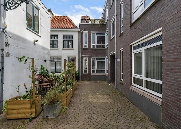 شقة Cute House In The Centre With Terrace